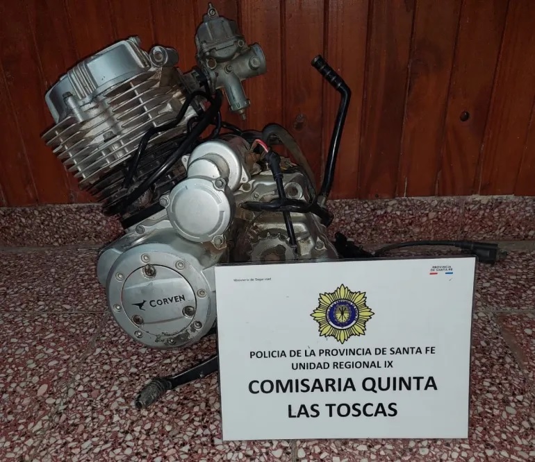 LA POLICIA RECUPERO EL MOTOR DE LA MOTO ROBADA EN JUNIO AL PERIODISTA GUSTAVO CRISTLADO