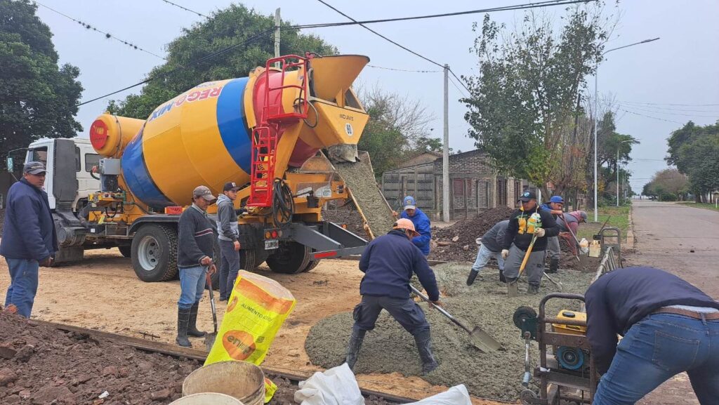 ROQUE CHAVEZ: “SEGUIMOS TRANSFORMANDO VILLA GUILLERMINA, A LAS PALABRAS HAY QUE ACOMPAÑARLAS CON HECHOS”