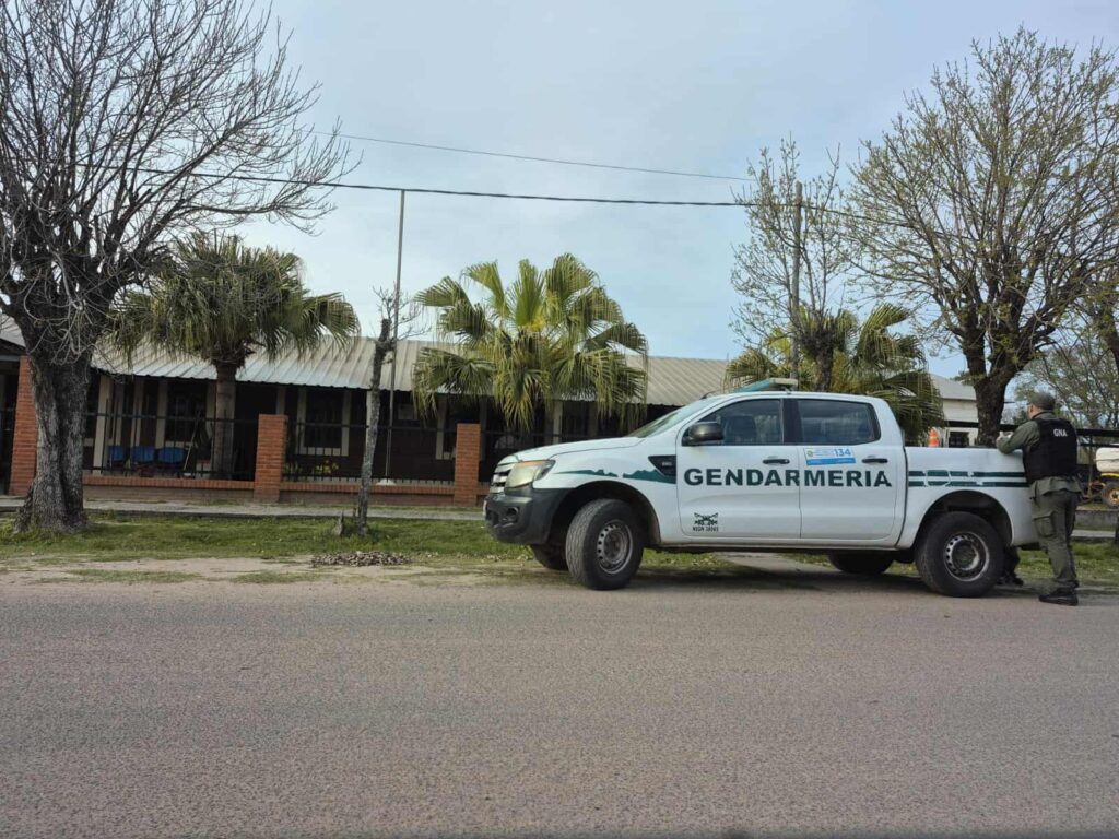 URGENTE TARTAGAL: LA JUSTICIA FEDERAL ESTA ALLANANDO LA COMUNA Y LA CASA DE NELSON ELHAN